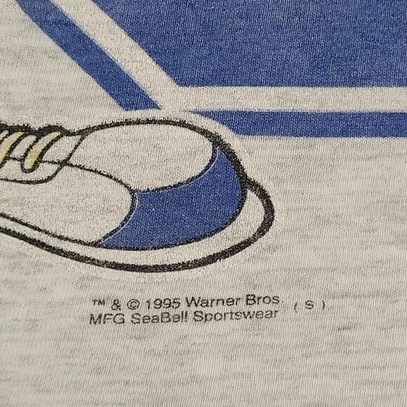 Vintage 1995 Bugs-Bunny Shirt Womens 2XL 25x31 Faded - Picture 2 of 16